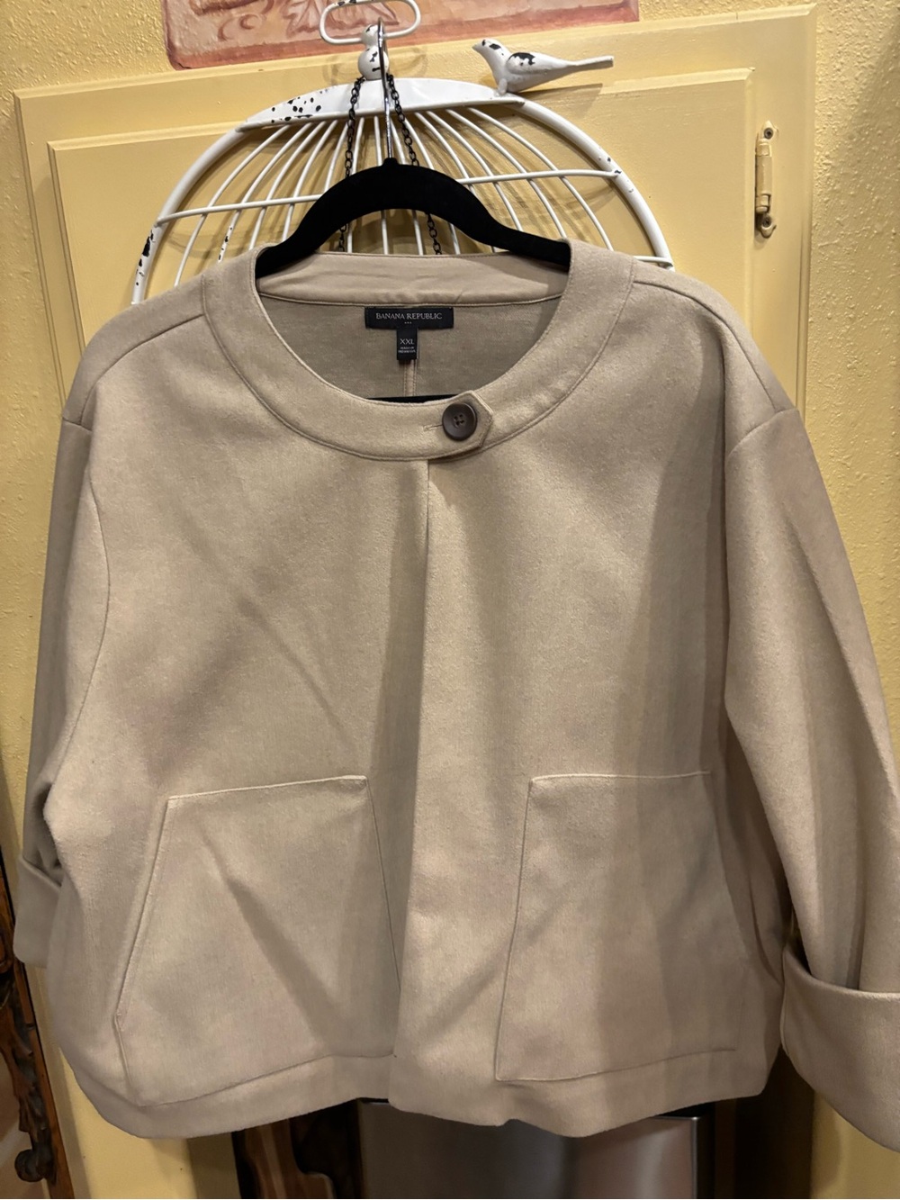 Banana Republic Women's Light Cream Round-Neck Crop Jacket